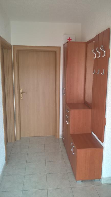 Apartmani Ramljak Marina Ngoại thất bức ảnh